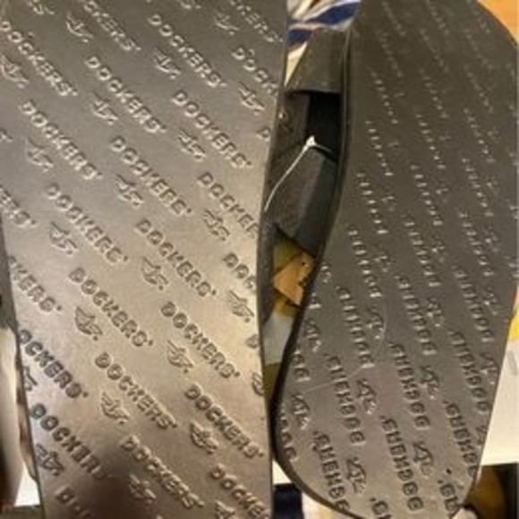 NWT Men’s Docker Slides $18 Each-Brown-Large(11-12) - Picture 4 of 9